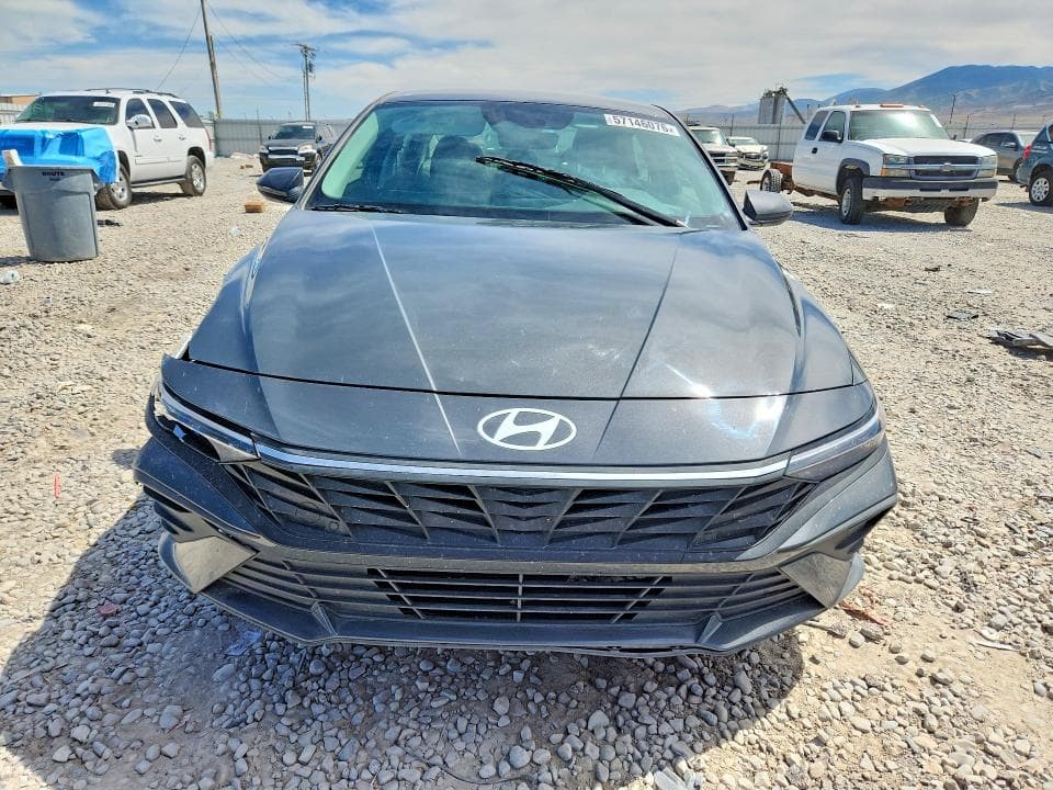 2024 HYUNDAI ELANTRA SE SE 5