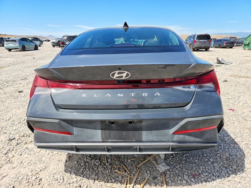 2024 HYUNDAI ELANTRA SE SE 6