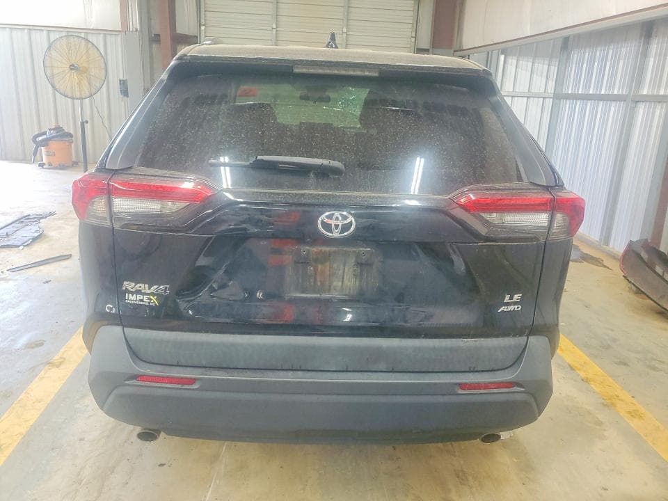 2020 TOYOTA RAV4 LE LE 6