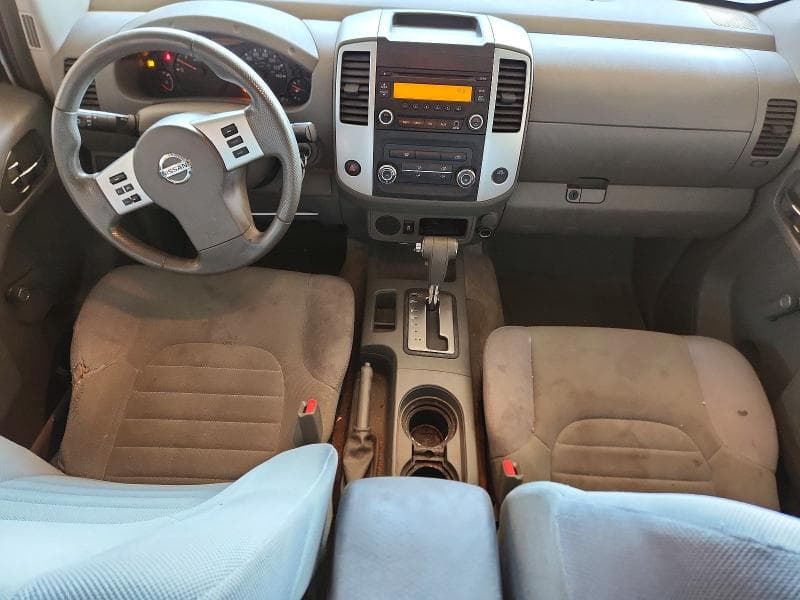 2016 NISSAN FRONTIER S 8
