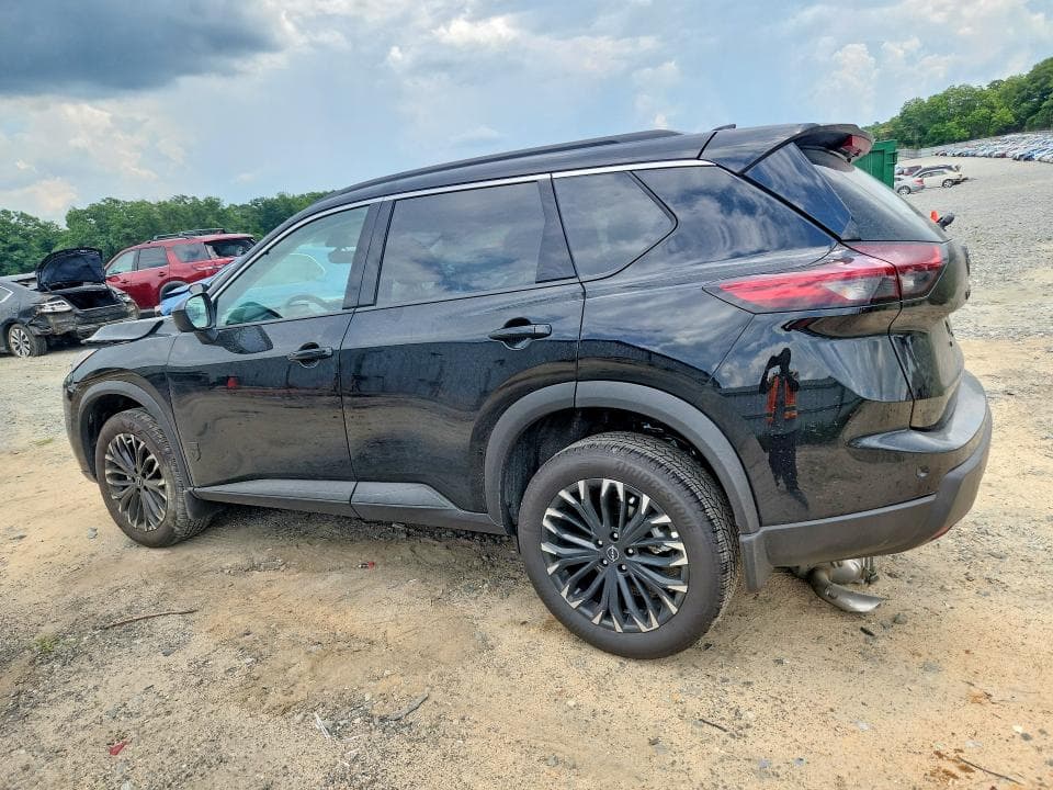 2026 NISSAN ROGUE DARK ARMOR 2
