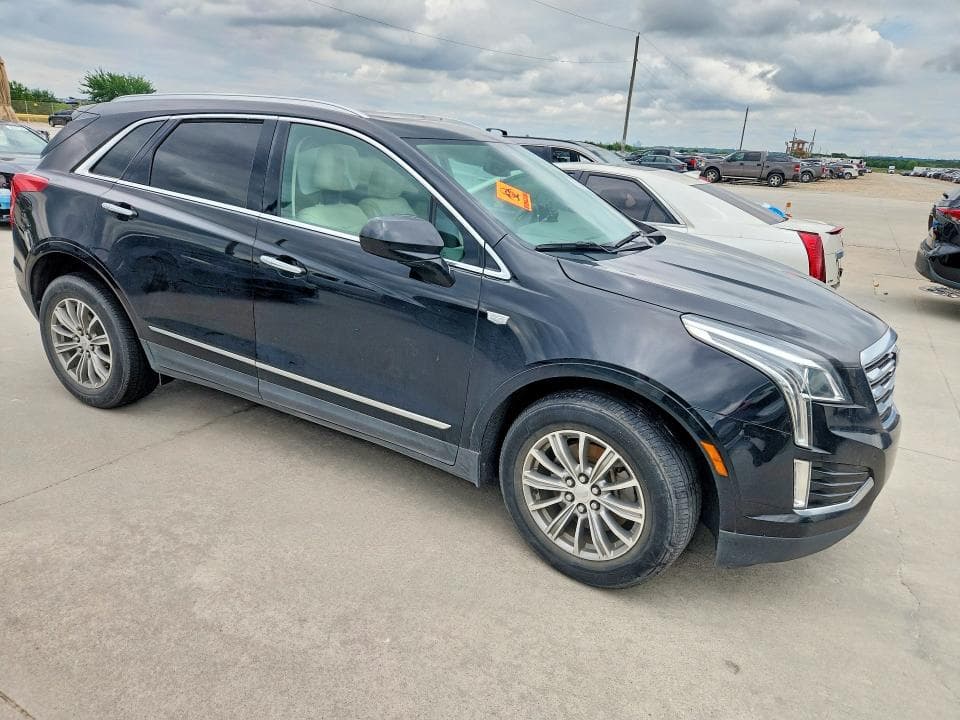 2017 CADILLAC XT5 LUXURY 4