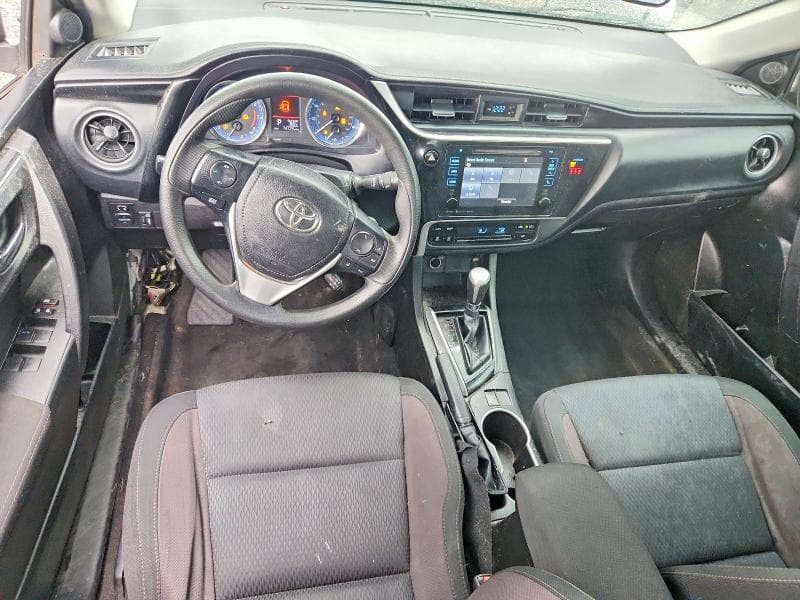 2019 TOYOTA COROLLA LE LE 8