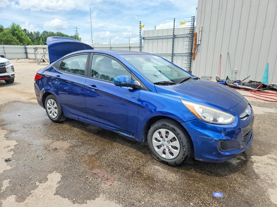 2016 HYUNDAI ACCENT SE 4