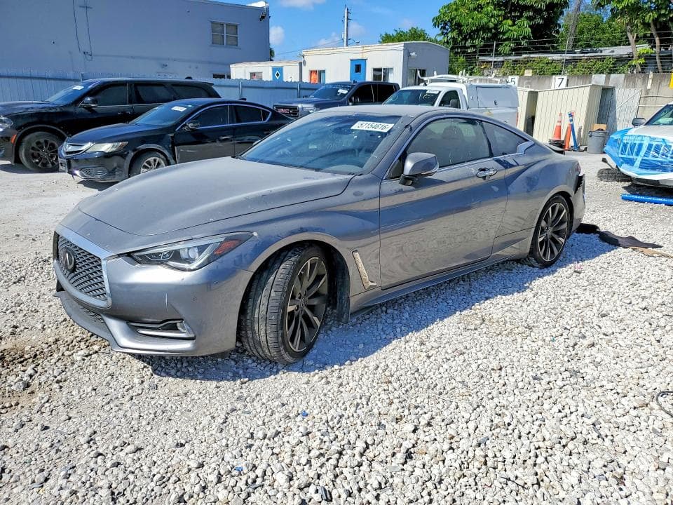 2022 INFINITI Q60 LUXE
