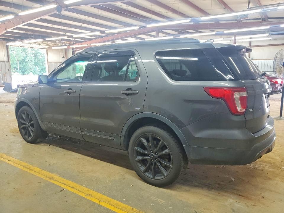 2017 FORD EXPLORER XLT 2