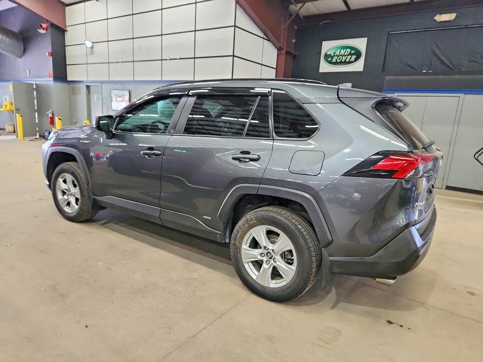 2021 TOYOTA RAV4 LE LE 3