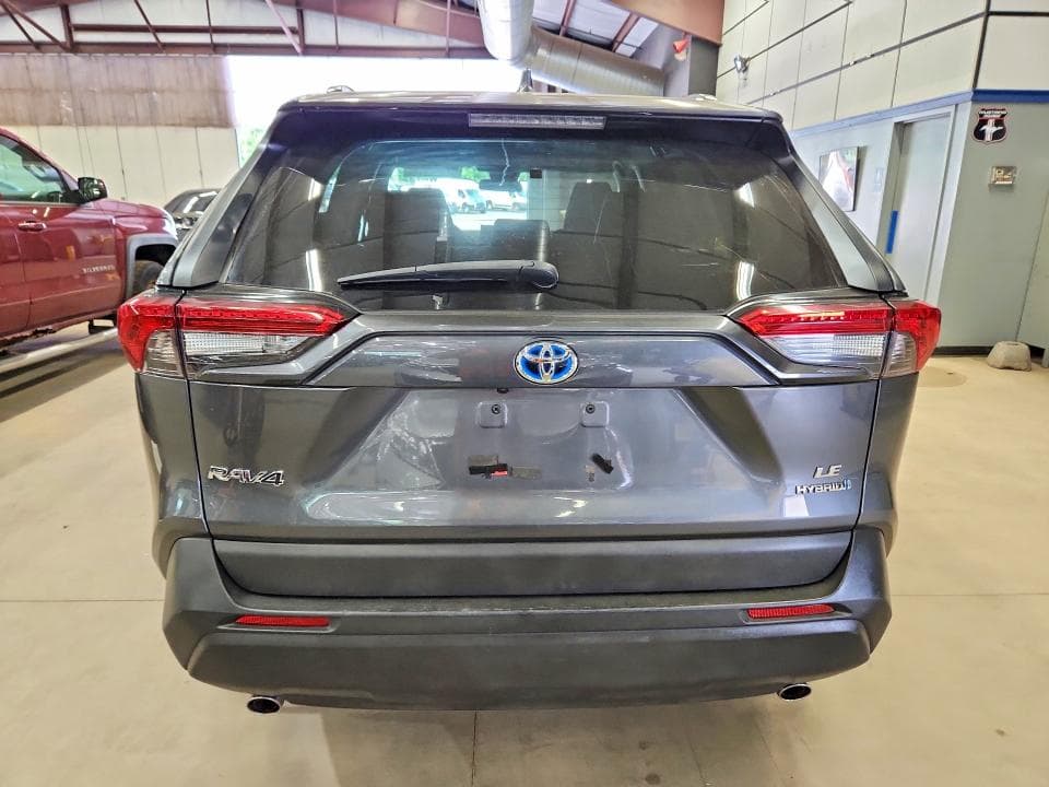 2021 TOYOTA RAV4 LE LE 7