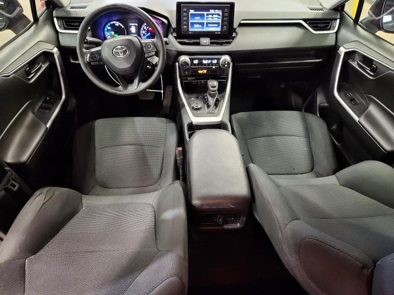 2021 TOYOTA RAV4 LE LE 9
