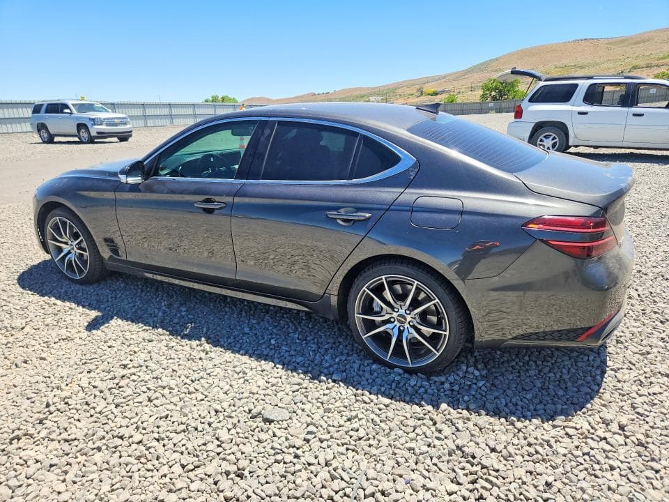2024 GENESIS G70 2.5T STANDARD 2