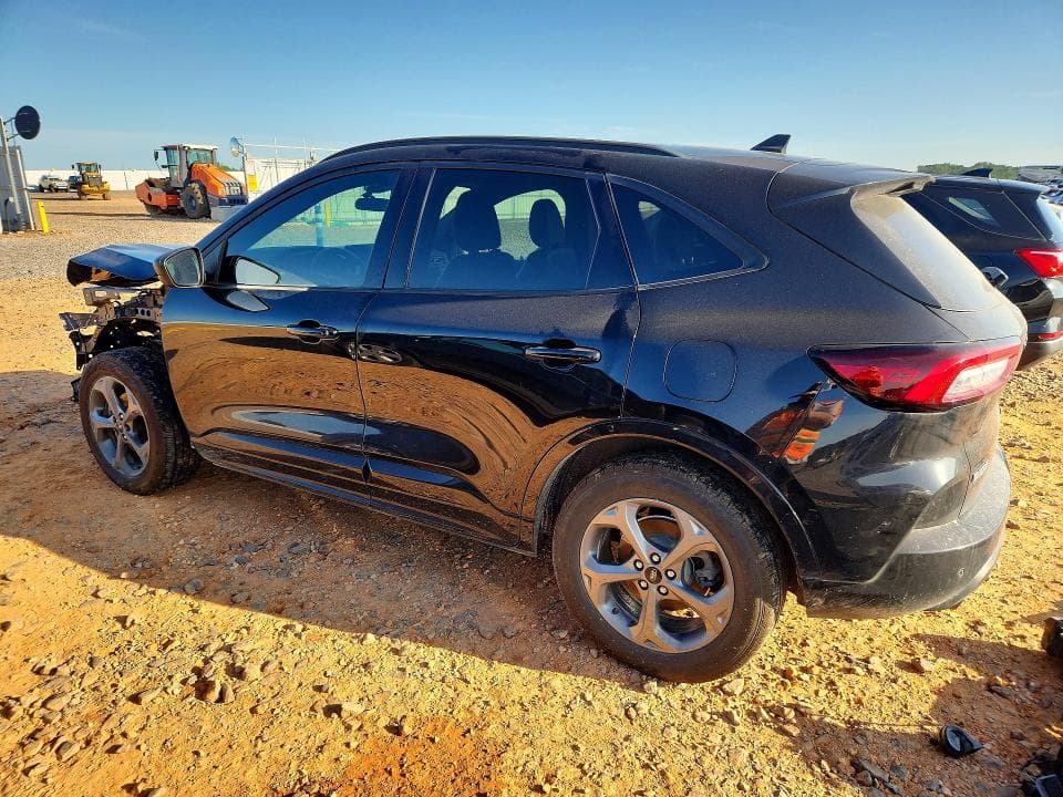 2024 FORD ESCAPE ST LINE 2