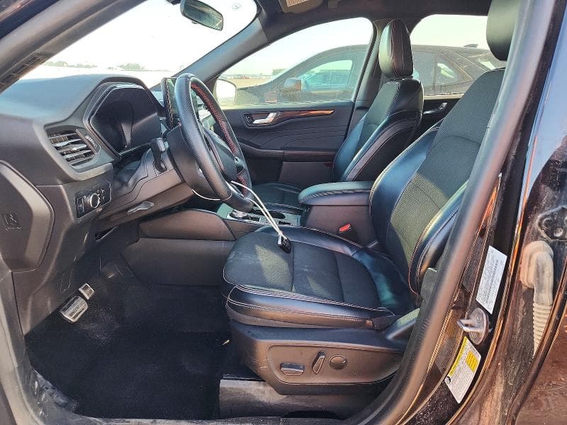 2024 FORD ESCAPE ST LINE 7