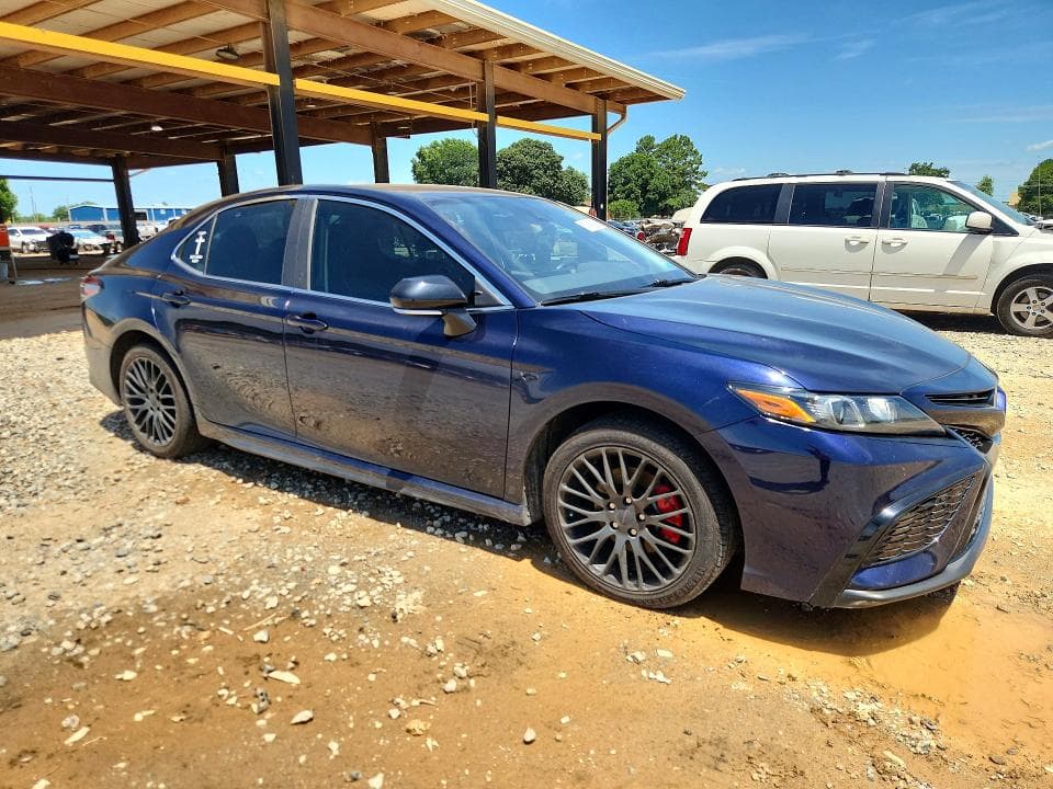 2022 TOYOTA CAMRY SE SE 4