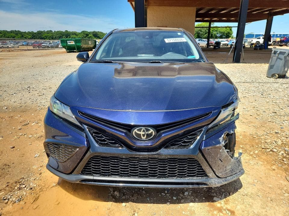 2022 TOYOTA CAMRY SE SE 5