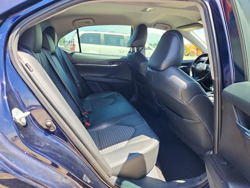 2022 TOYOTA CAMRY SE SE 10