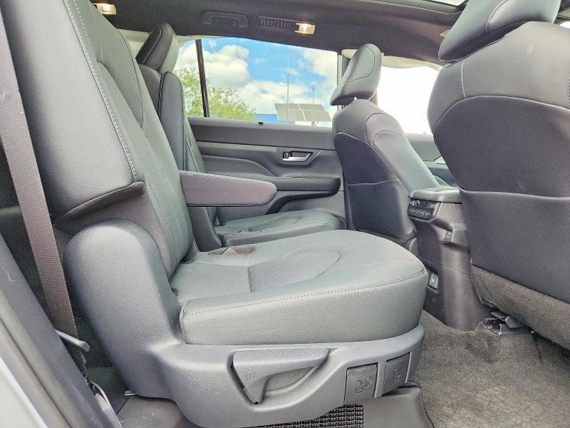 2026 TOYOTA GRAND HIGHLANDER HYBRID NIGHTSHADE NIGHTSHADE 11