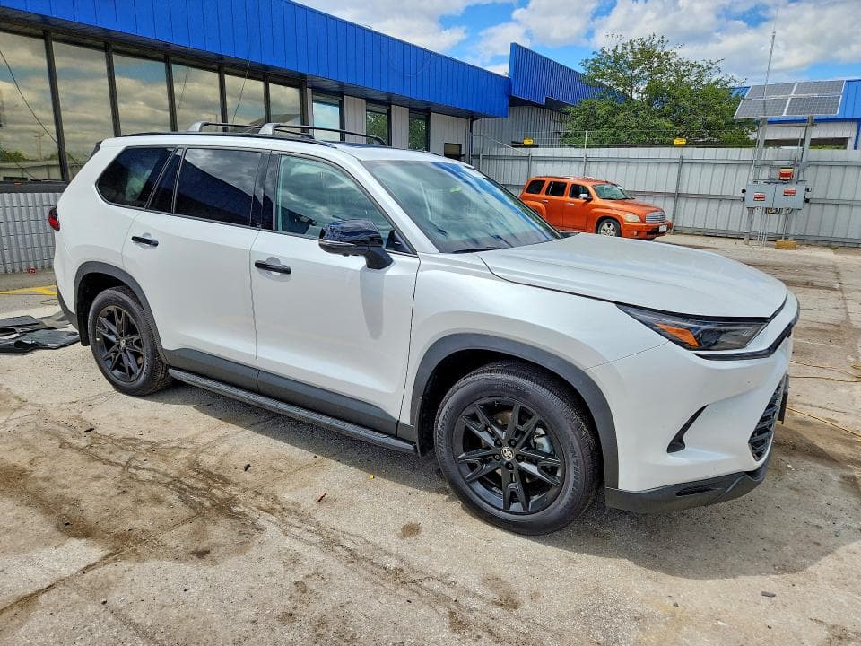 2026 TOYOTA GRAND HIGHLANDER HYBRID NIGHTSHADE NIGHTSHADE 4