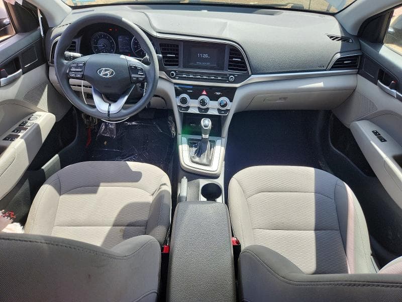 2019 HYUNDAI ELANTRA SE SE 8