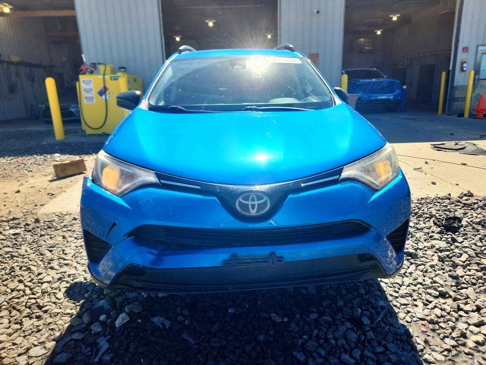 2017 TOYOTA RAV4 LE LE 5
