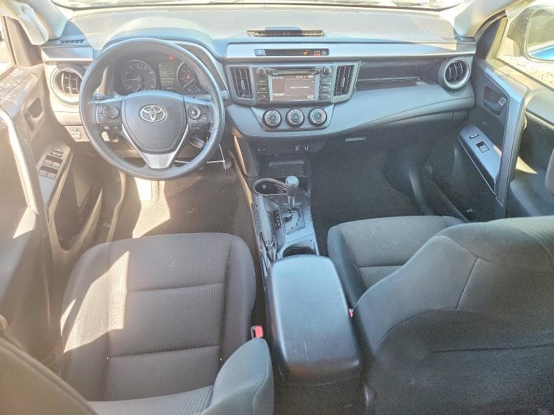 2017 TOYOTA RAV4 LE LE 8