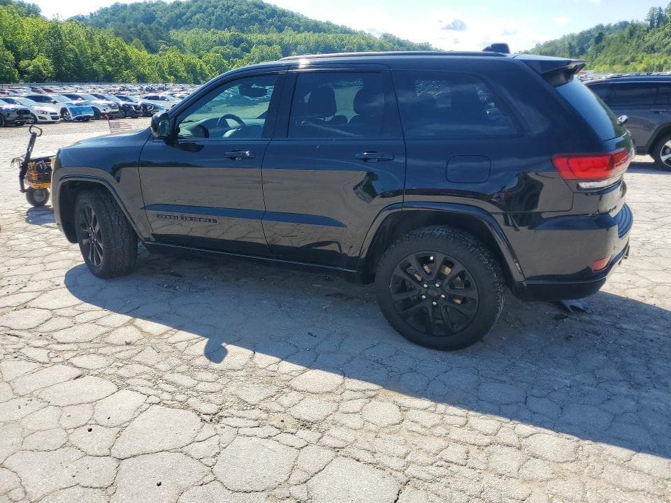2020 JEEP GRAND CHEROKEE LAREDO 2