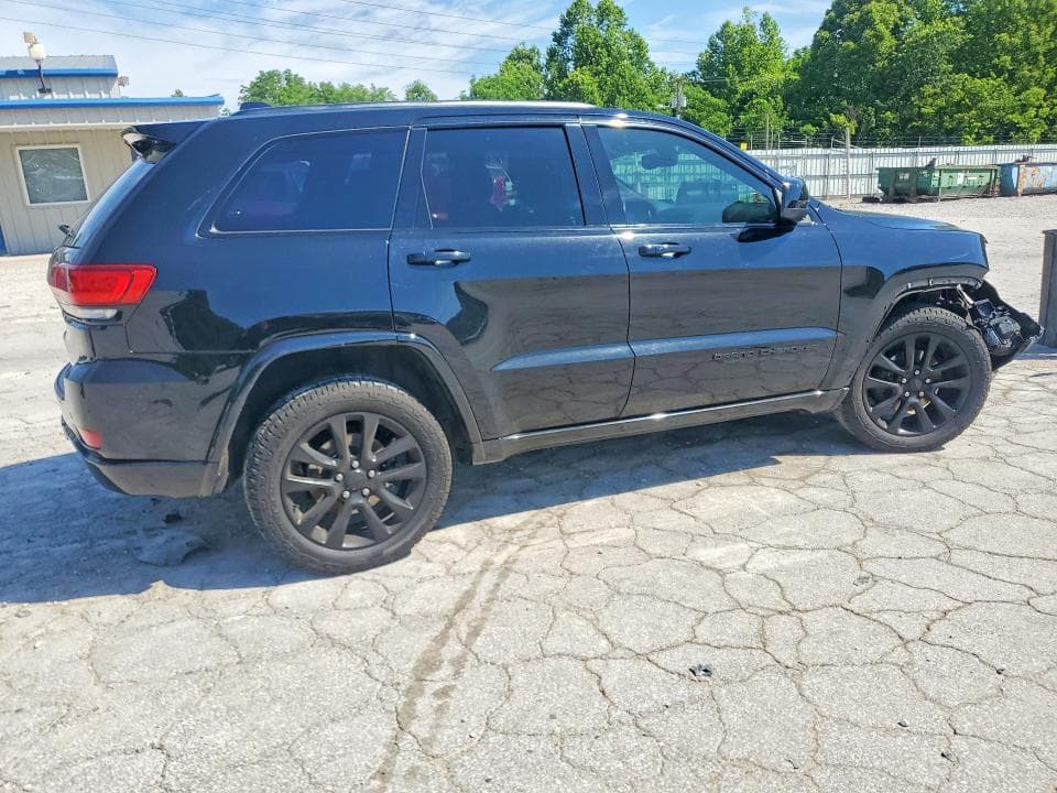 2020 JEEP GRAND CHEROKEE LAREDO 3