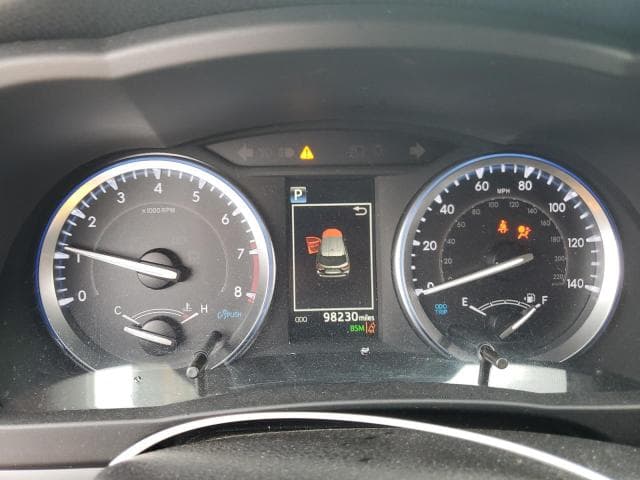 2019 TOYOTA HIGHLANDER SE 9