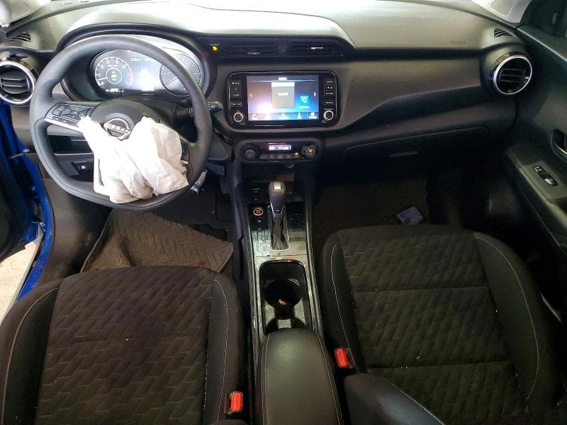 2022 NISSAN KICKS SV SV 8