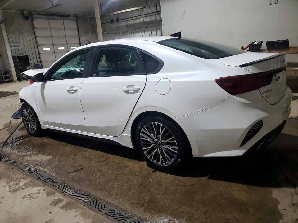 2023 KIA FORTE GT LINE 2