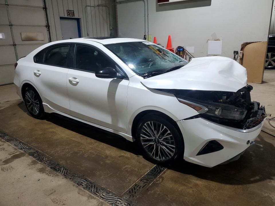 2023 KIA FORTE GT LINE 4
