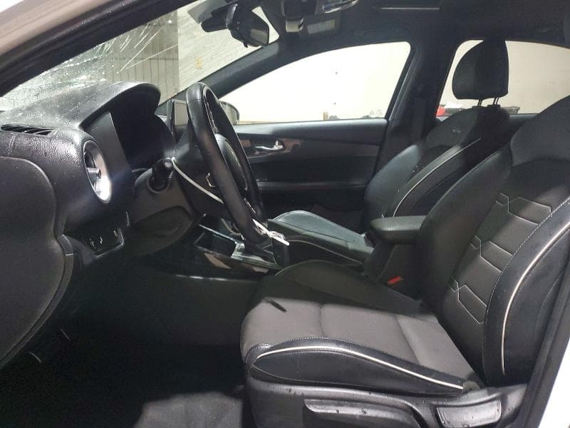 2023 KIA FORTE GT LINE 7