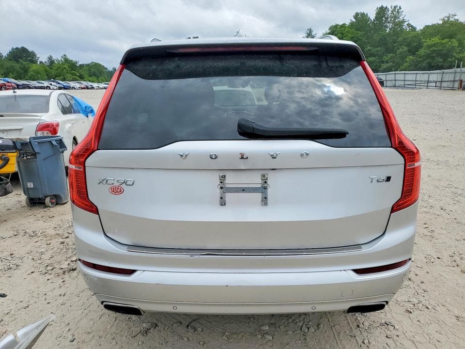 2020 VOLVO XC90 T6 MOMENTUM 6