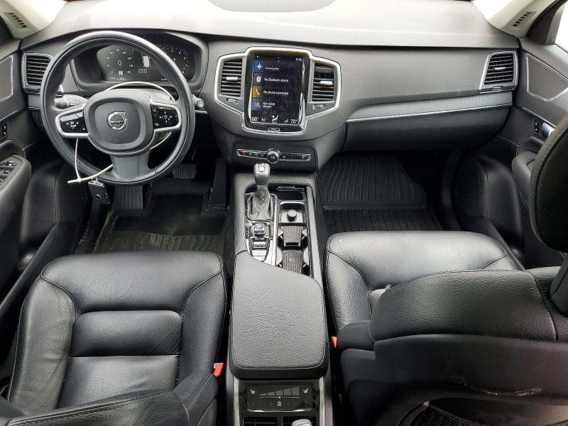 2020 VOLVO XC90 T6 MOMENTUM 8