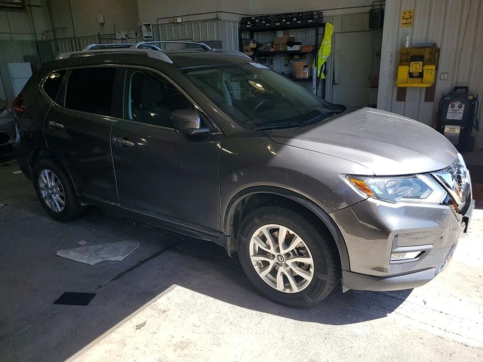 2017 NISSAN ROGUE S 4