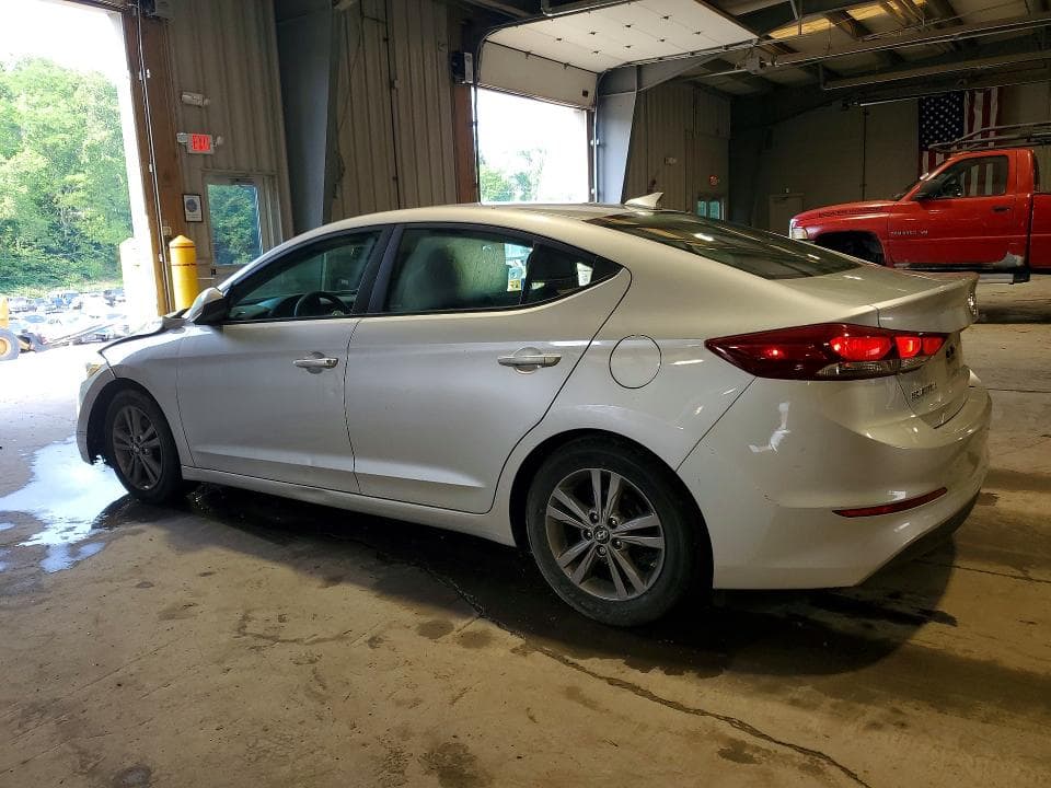 2017 HYUNDAI ELANTRA 2
