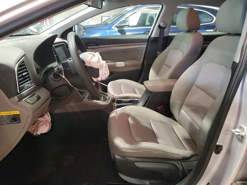 2017 HYUNDAI ELANTRA 7