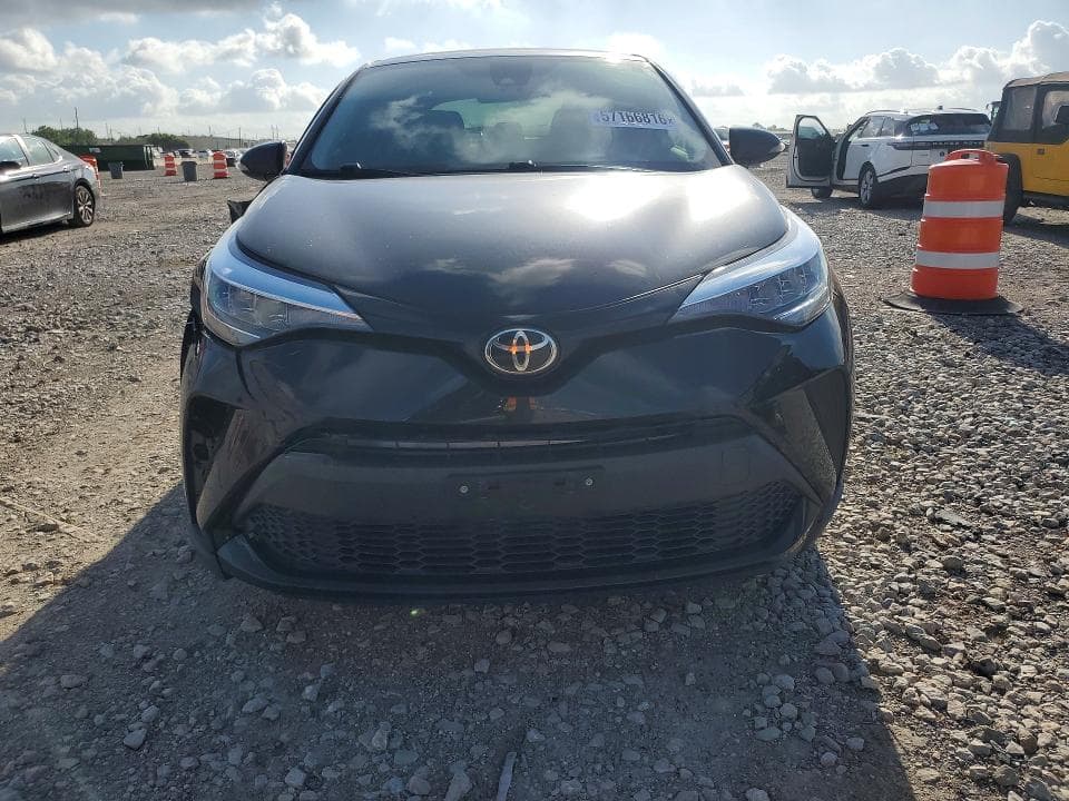 2020 TOYOTA C-HR 5