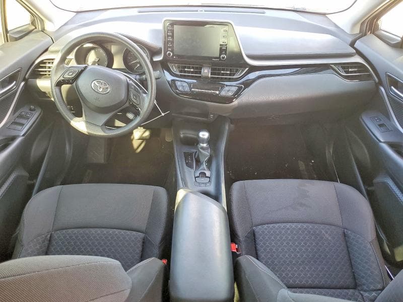 2020 TOYOTA C-HR 8