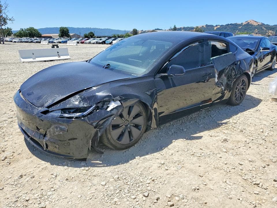 2026 TESLA MODEL 3 - 1