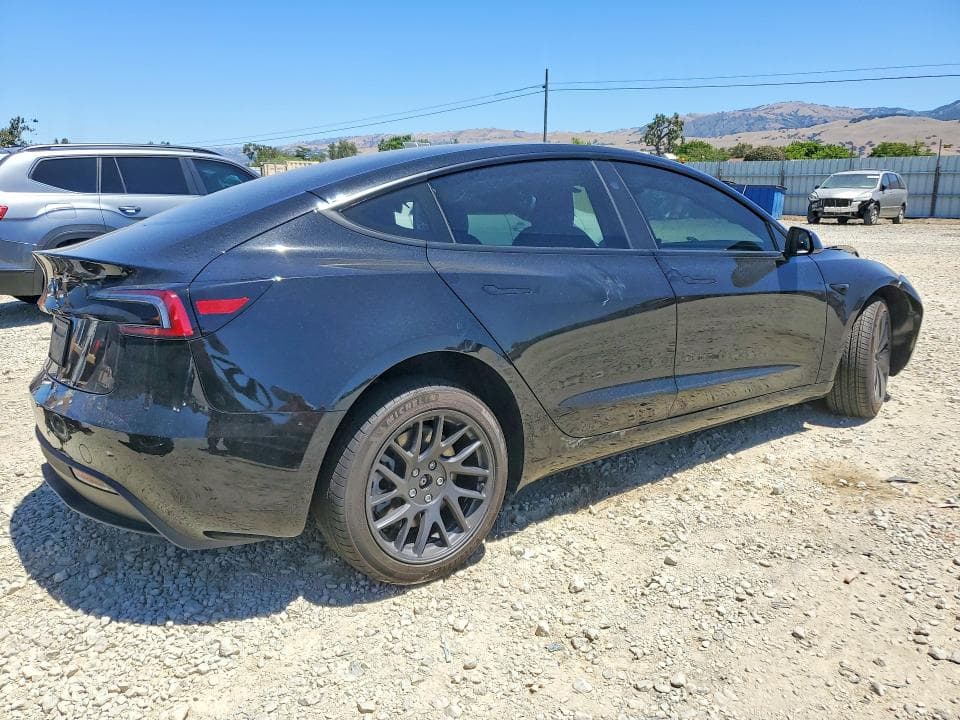 2026 TESLA MODEL 3 3