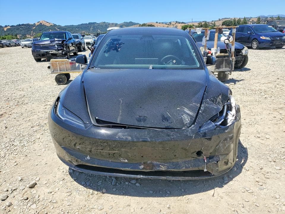 2026 TESLA MODEL 3 5