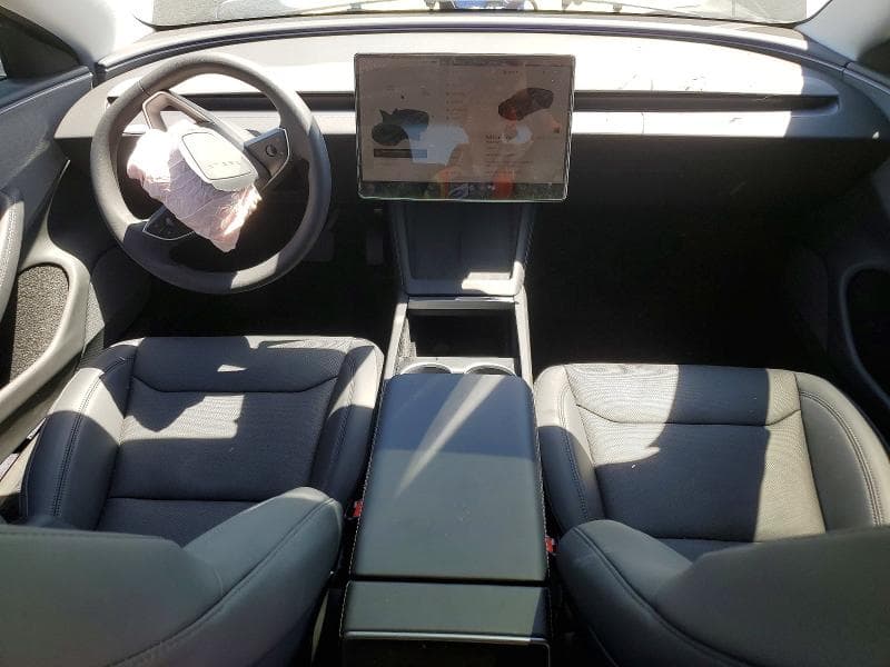 2026 TESLA MODEL 3 8