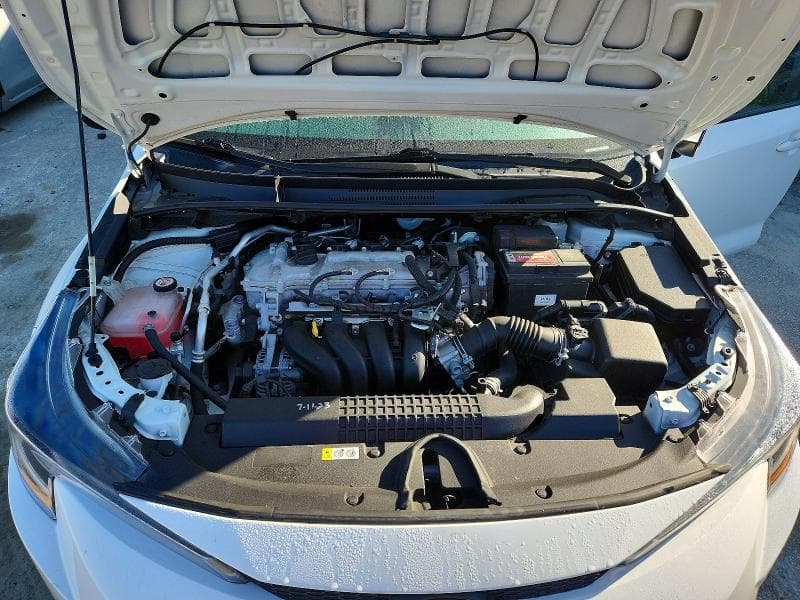 2021 TOYOTA COROLLA LE 11