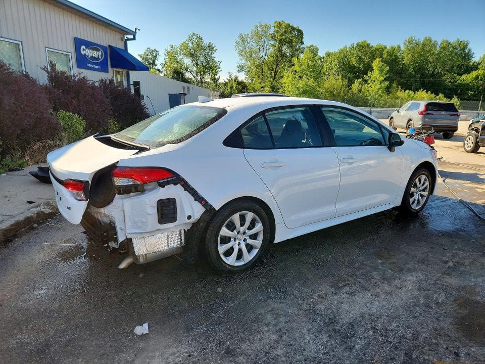 2021 TOYOTA COROLLA LE 3