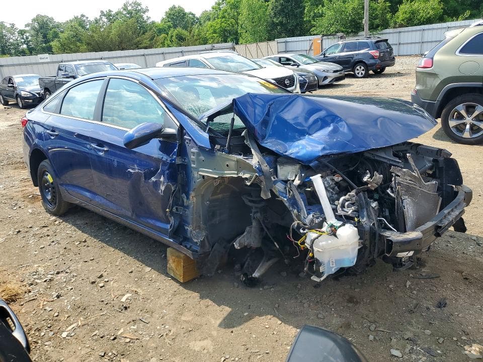 2017 HYUNDAI SONATA SE 4