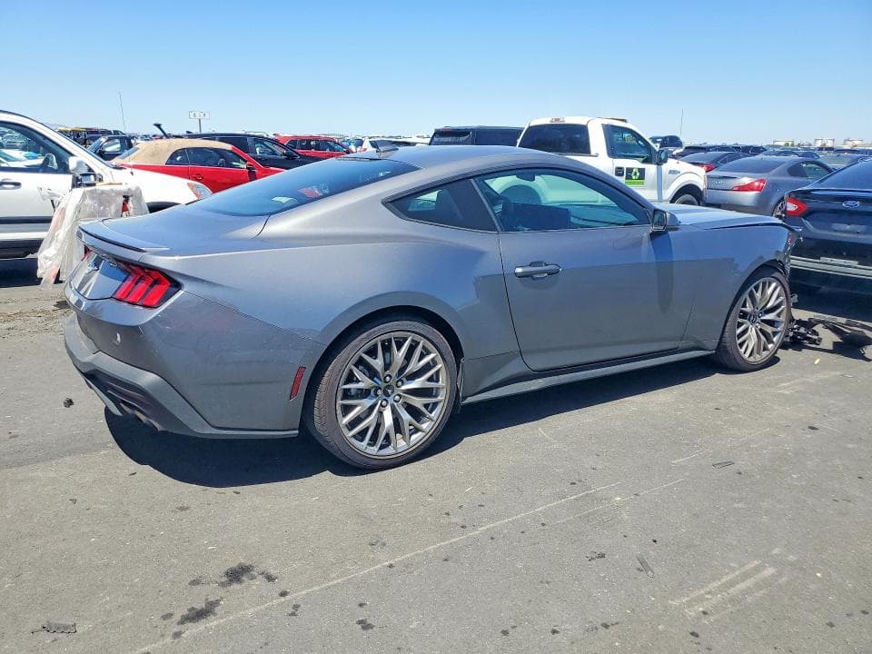 2025 FORD MUSTANG 3
