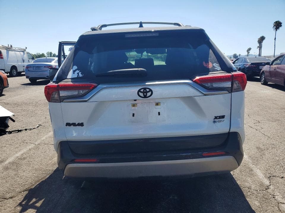 2025 TOYOTA RAV4 XSE 6