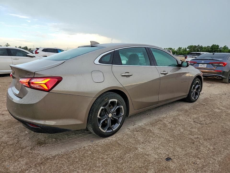 2022 CHEVROLET MALIBU LT LT 3