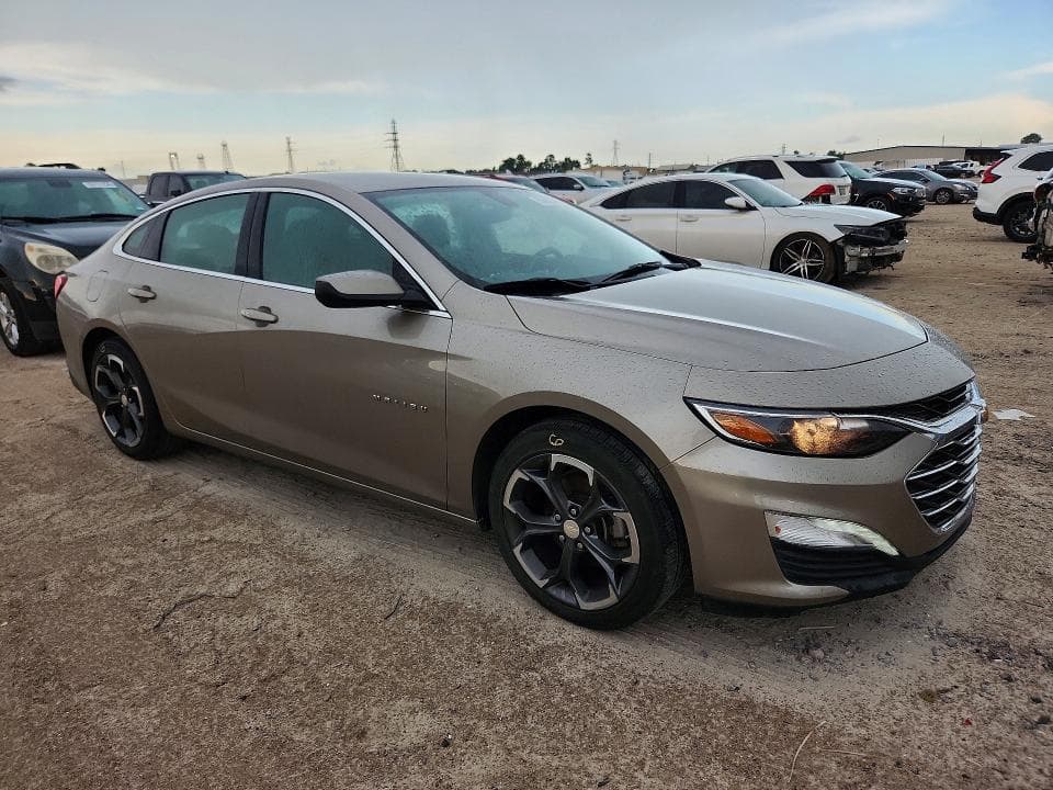 2022 CHEVROLET MALIBU LT LT 4
