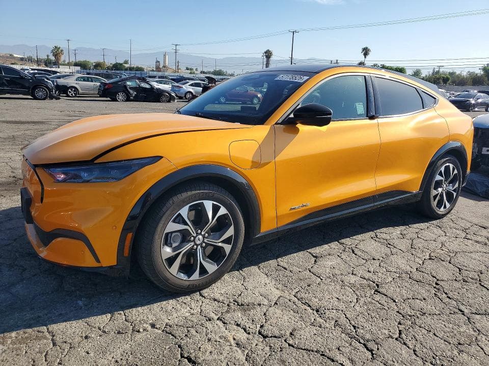 2023 FORD MUSTANG MACH-E PREMIUM 1